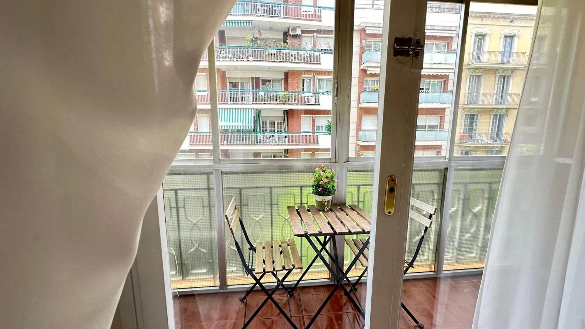 Apartamento En Viladomat Barcelona 0*,  Španělsko